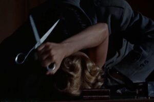 70 años de uno de los mejores thrillers de Alfred Hitchcock. Puro suspense y entretenimiento que puedes ver en streaming