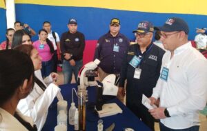 3 zulianos a la Expoferia de Ciencia, Tecnología e Innovación UNES 2024