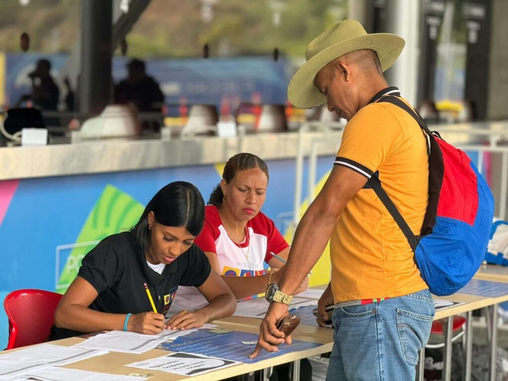 Activaron registro de artistas y cultores en el Poliedro de Caracas