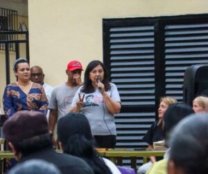 Alcaldesa de Caracas revisó proyectos con comunidad de La Quebradita I