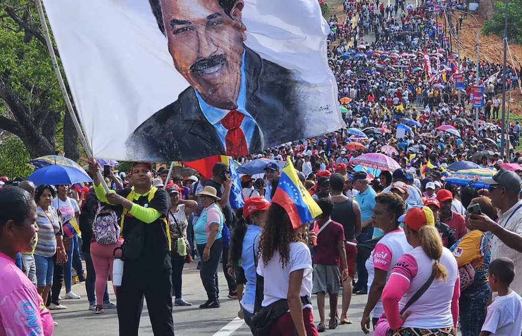 Bolivarenses recibieron a Maduro con celebración y calipso
