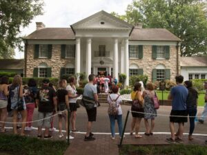Cancelan subasta de Graceland, la mansión de Elvis Presley
