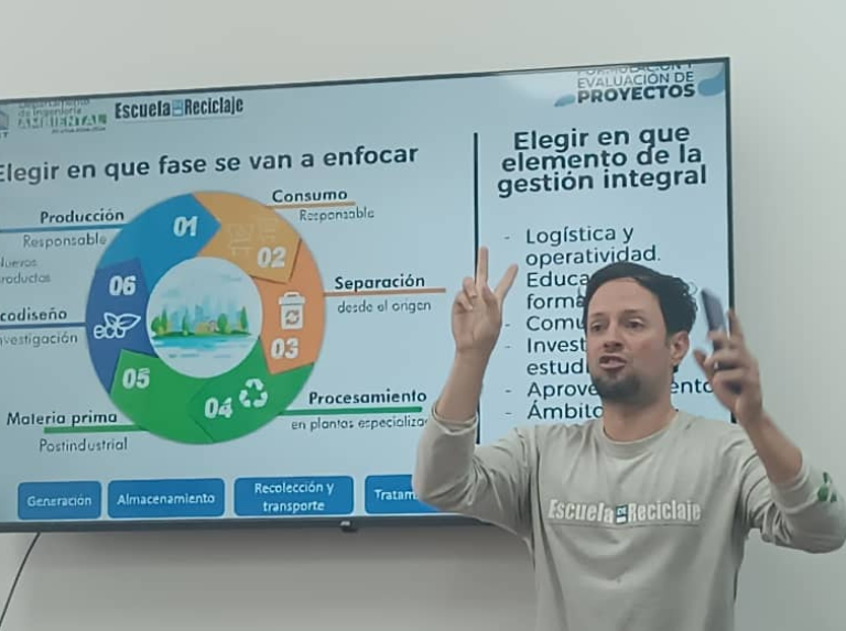 Celebran Día Nacional del Reciclaje con un foro sobre conciencia ambiental