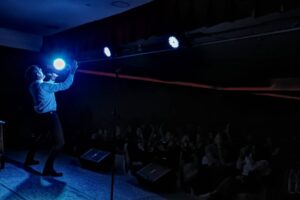 El profesor Briceño regresa a Venezuela con su aclamado espectáculo "Bocón"