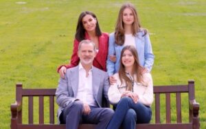 ¡De aniversario! Los reyes Felipe y Letizia de España celebran su aniversario con fotos familiares