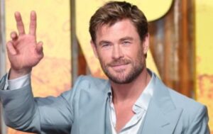Chris Hemsworth sorprendió a sus seguidores al presumir su nueva sonrisa