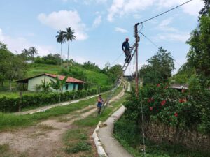 Instalan 309 luminarias en eje rural de San Felipe tras reportes VenApp