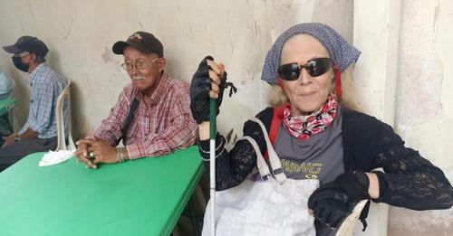 La ex miss venezolana que se alimenta de la caridad de la gente