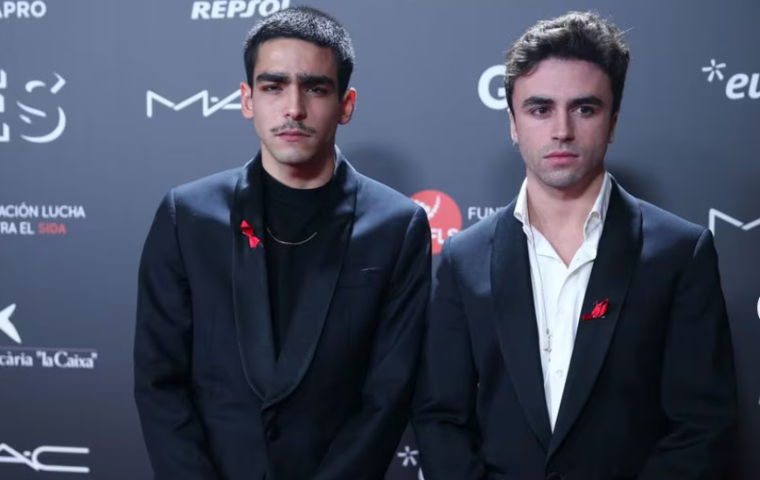 Se confirma el romance entre los actores de Élite Itzan Escamilla y Omar Ayuso