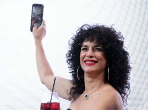 Karina cantará ante 40 mil personas