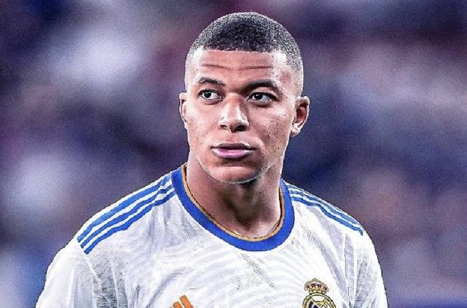Kylian Mbappé firma con el Real Madrid por cinco años