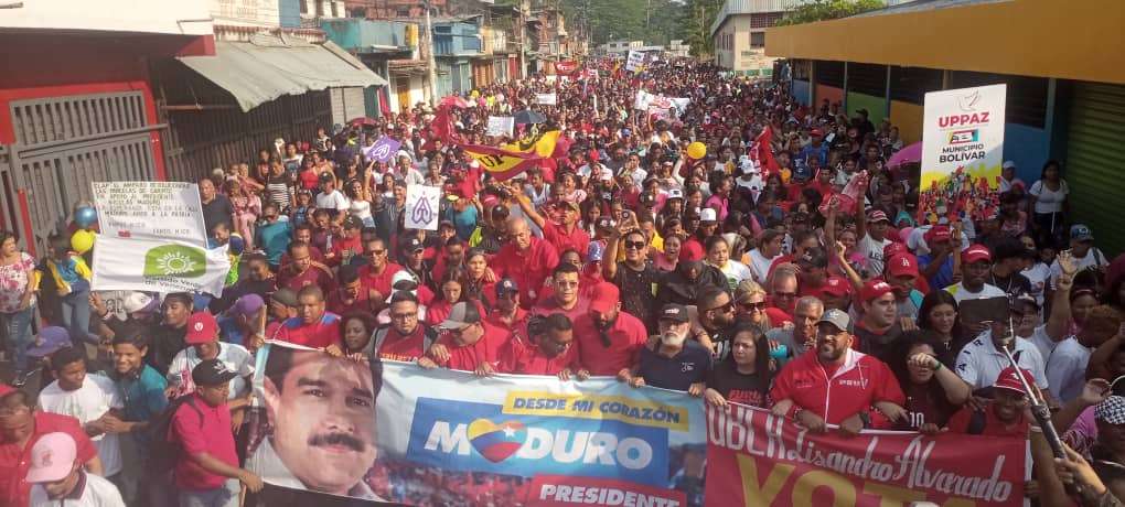 Marea roja llenó las calles de Caripito en repudio a las sanciones