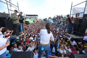 María Corina Machado recorrió San Juan de Payara en el estado Apure