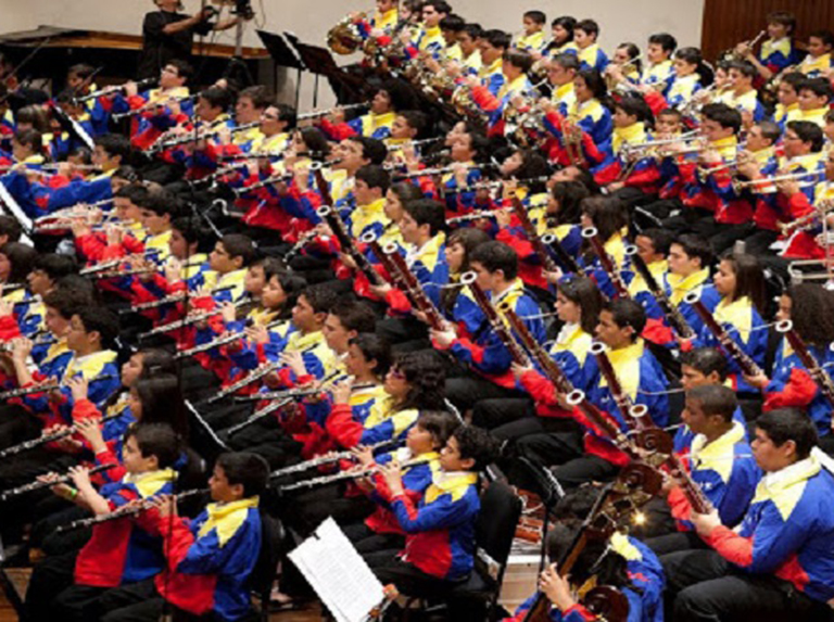 Presidente destaca talento del Sistema Nacional de Orquestas y Coros Juveniles e Infantiles de Venezuela