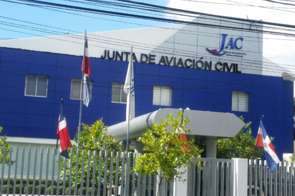 Nueva incertidumbre sobre anuncio de República Dominicana de no renovar licencias a las aerolíneas venezolanas