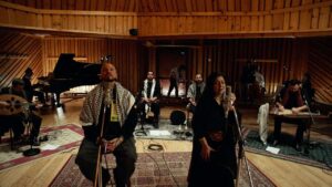 Residente estrena "Bajo los escombros", un canto por Palestina