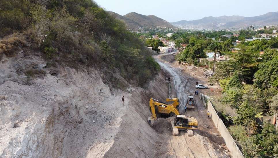Reubican 14 familias para construir vía en zona alta de Puerto La Cruz