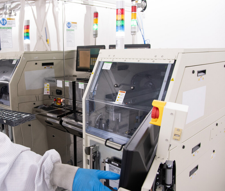 Rusia ya tiene listo su primer equipo de fotolitografía UVE