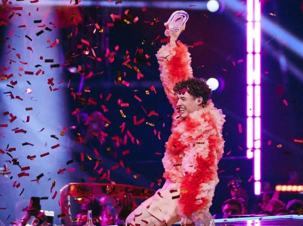 Suiza "rompe" un Eurovisión marcado por rechazo a Israel