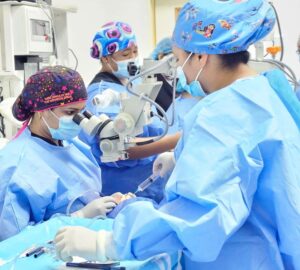 Suman más de 400 cirugías oftalmológicas en Maracaibo entre abril y mayo