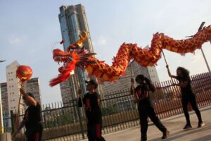 Un dragón chino atravesó Bellas Artes