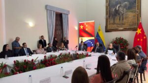 Universidades de Carabobo y Shanghái firmaron acuerdo