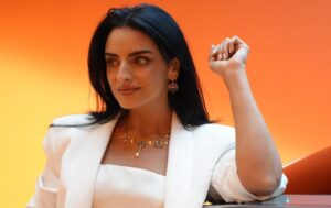 Aislinn Derbez confesó que se siente mejor soltera