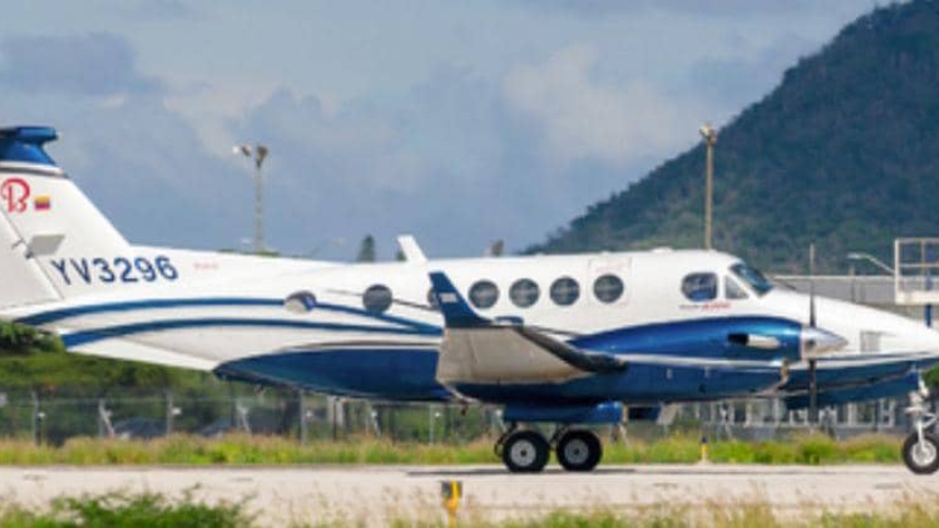 Desapareció una avioneta con 8 pasajeros que despegó del aeropuerto de La Chinita