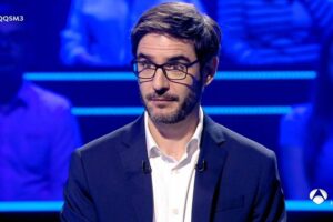 Antena 3 prepara 'Juego en pelotas', su nuevo e inesperado concurso presentado por Juanra Bonet