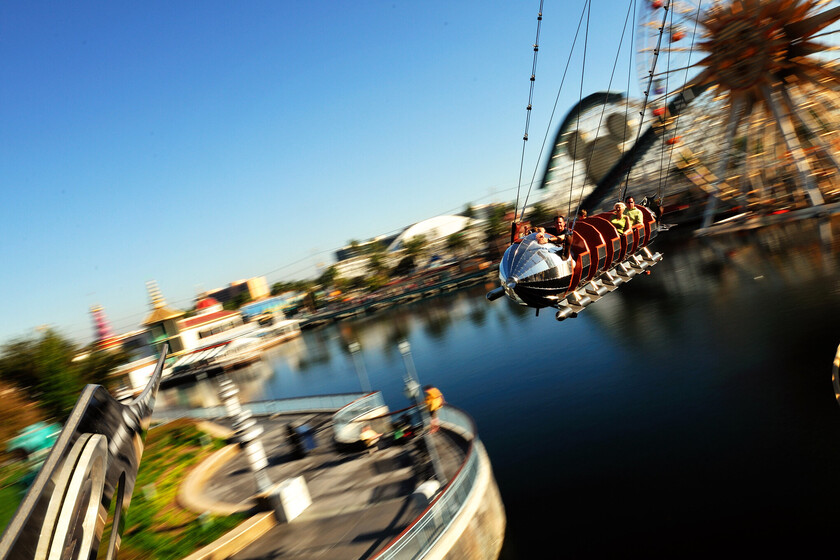 así funciona la tienda a la que van a parar orejas Mickey y sables láser