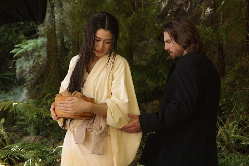 Canal 5 transmite un sangriento choque cultural entre oriente y occidente con amor y batallas de por medio