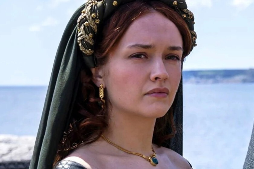 "Era carnal y animal". Olivia Cooke lamenta el cruel destino de la escena más subidita de tono en la temporada 2 de 'La casa del dragón'