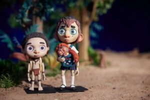 Dos niños y un orangután contra la destrucción del bosque. Así es la nueva película de animación stop motion del director de 'La vida de Calabacín'