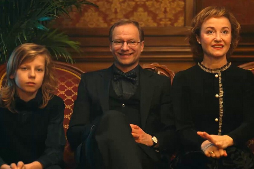 Esta fúnebre comedia polaca sobre la ambición familiar se perfila como una de las cintas más vistas de Netflix en México