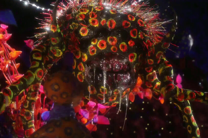 Esta extraordinaria pesadilla en stop-motion es el magnum opus de un genio desatado. Una catedral del terror animado que se ha estrenado en streaming de tapadillo