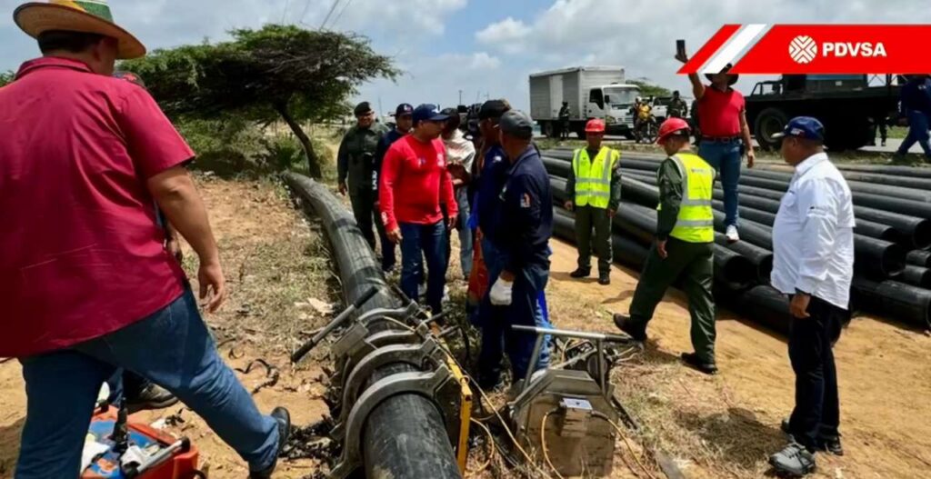 1x10 del Buen Gobierno atiende a los habitantes de la Guajira