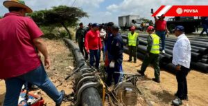 1x10 del Buen Gobierno atiende a los habitantes de la Guajira