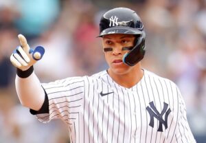 15 jonrones, 10 dobles y 20 boletos en los últimos 25 juegos