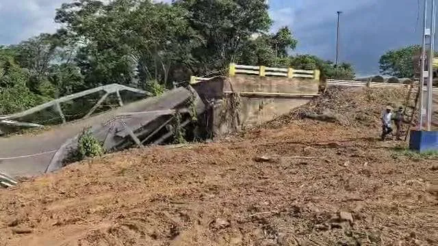 Activan tres frentes de trabajo en sustitución del puente La Cocuiza