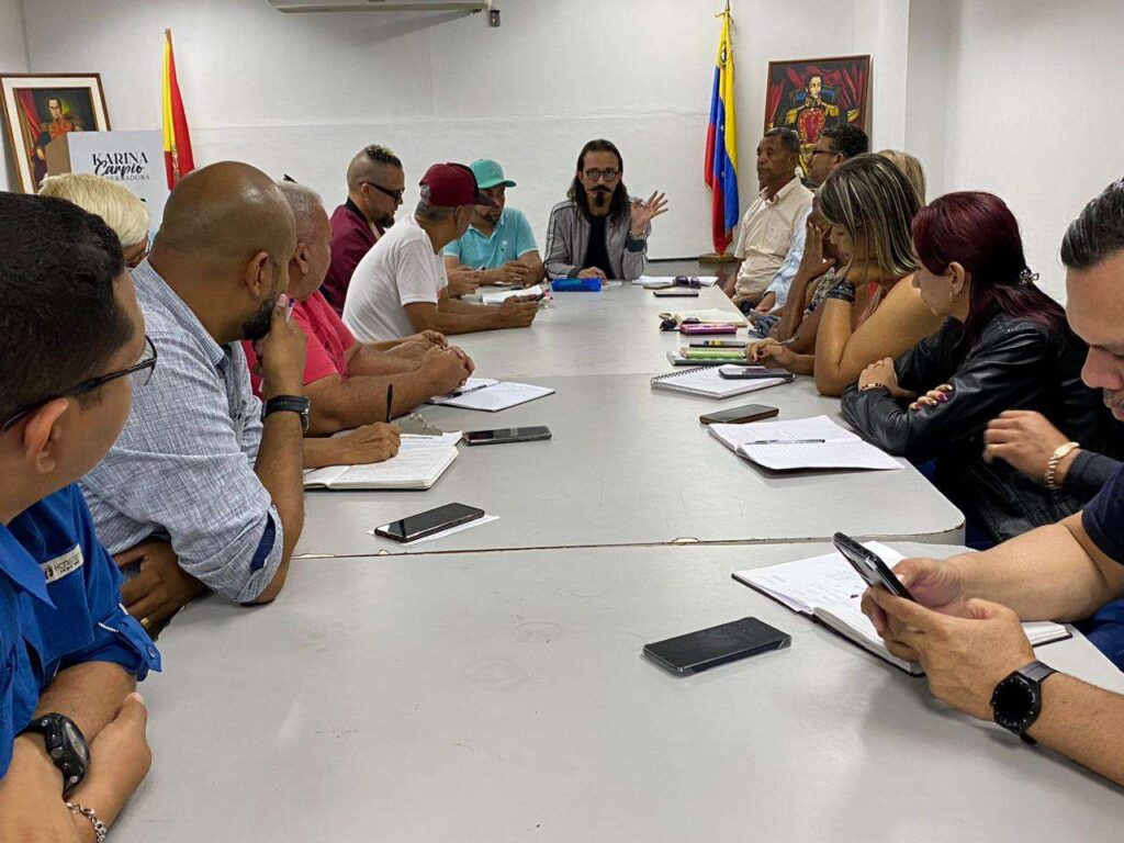 Afinan estrategias para asegurar victoria electoral de Nicolás Maduro