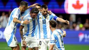 Argentina venció a Canadá 2 a 0