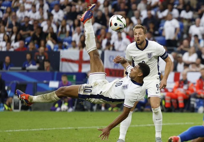 Un golazo de Bellingham salva a Inglaterra ante Eslovaquia y los mete en cuartos de final