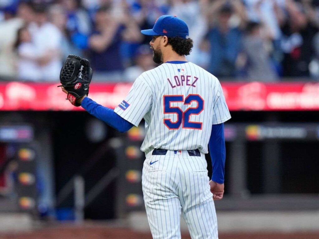 Boricua Jorge López con los Cachorros