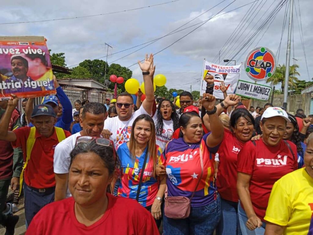 Comunidades de Tinaquillo marcharon en apoyo al presidente Maduro