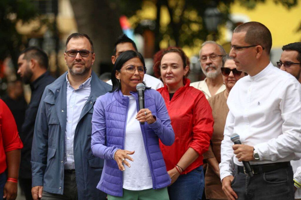 Delcy Rodríguez: ¡Qué suenen los tambores contra el hegemonismo!