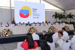 Diálogo de paz entre gobierno colombiano y la Segunda Marquetalia disidencia de las FARC-EP instalado en Caracas