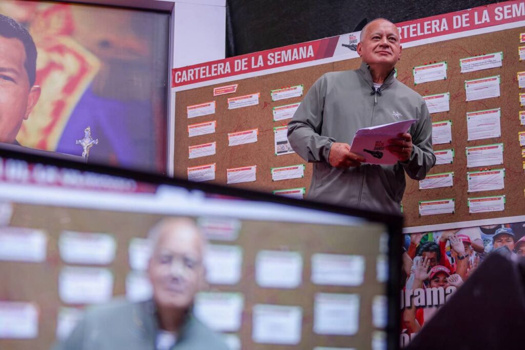Diosdado Cabello advierte que María Corina culpará de su fracaso al CNE por los cambios en el registro