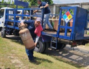 Distribuyen 2,8 millones de litros de gas para 61.000 familias de Mérida