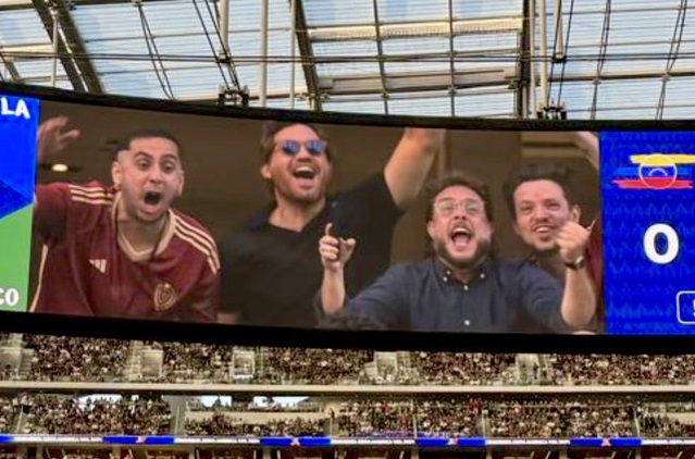 El actor Edgar Ramírez celebró junto a varios famosos la victoria de La Vinotinto