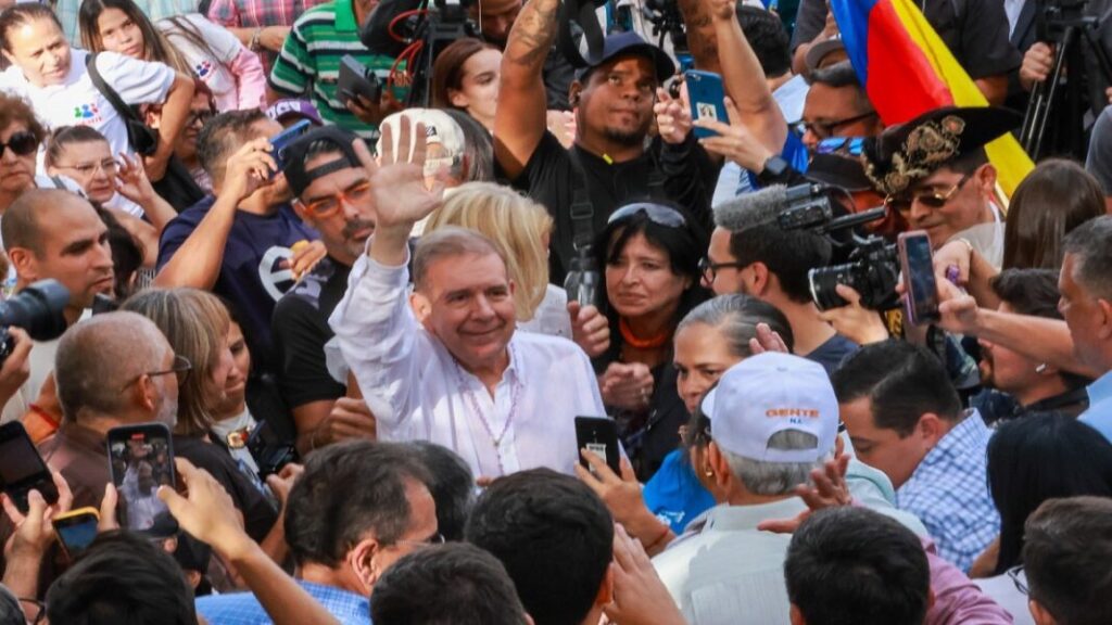 Edmundo González pide a los venezolanos permanecer unidos y cuidar los votos